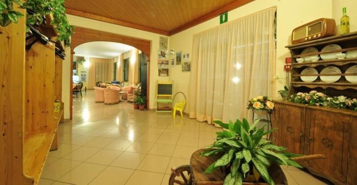 Hotel Torre Сондало Екстериор снимка
