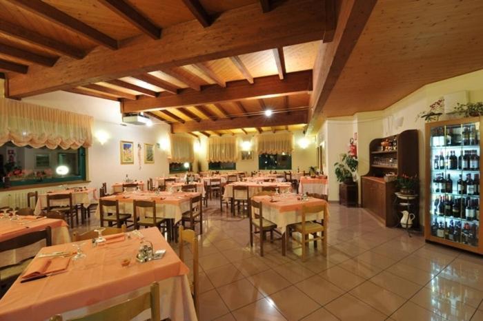 Hotel Torre Сондало Екстериор снимка