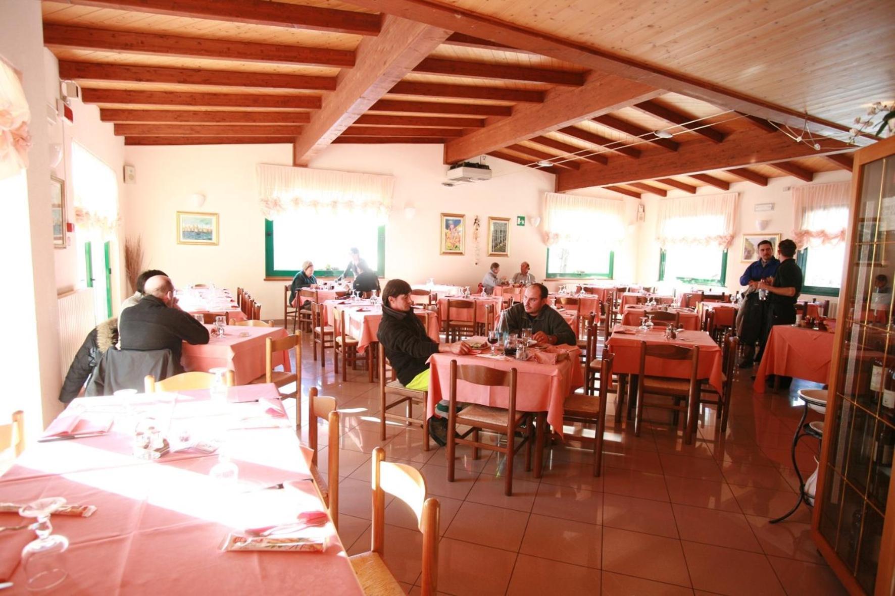 Hotel Torre Сондало Екстериор снимка