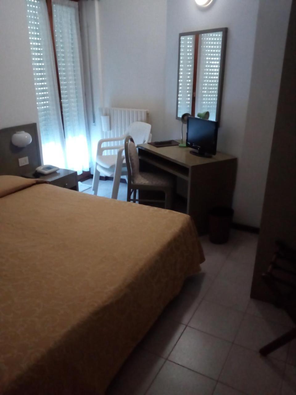 Hotel Torre Сондало Екстериор снимка