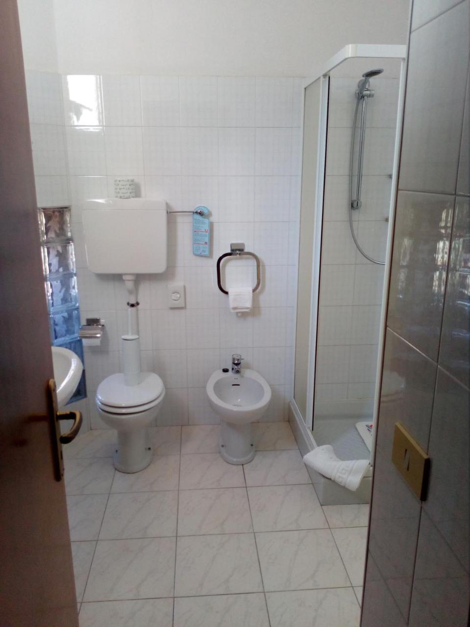 Hotel Torre Сондало Екстериор снимка
