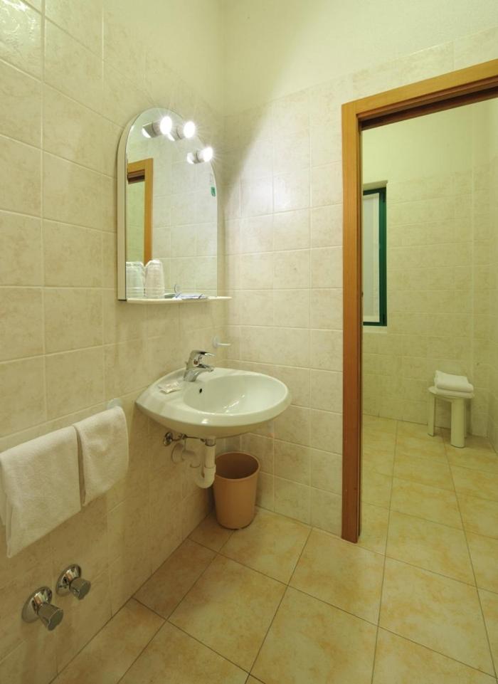 Hotel Torre Сондало Екстериор снимка
